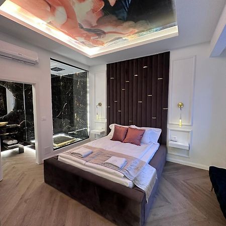 Vip Jacuzzi Luxury Lejlighed Budapest Eksteriør billede