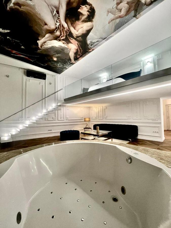 Vip Jacuzzi Luxury Lejlighed Budapest Eksteriør billede