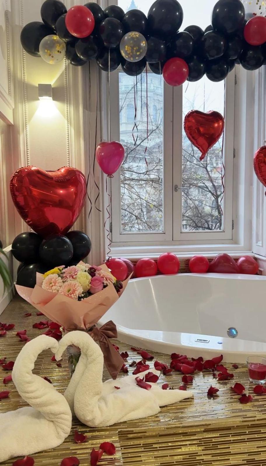 Vip Jacuzzi Luxury Lejlighed Budapest Eksteriør billede