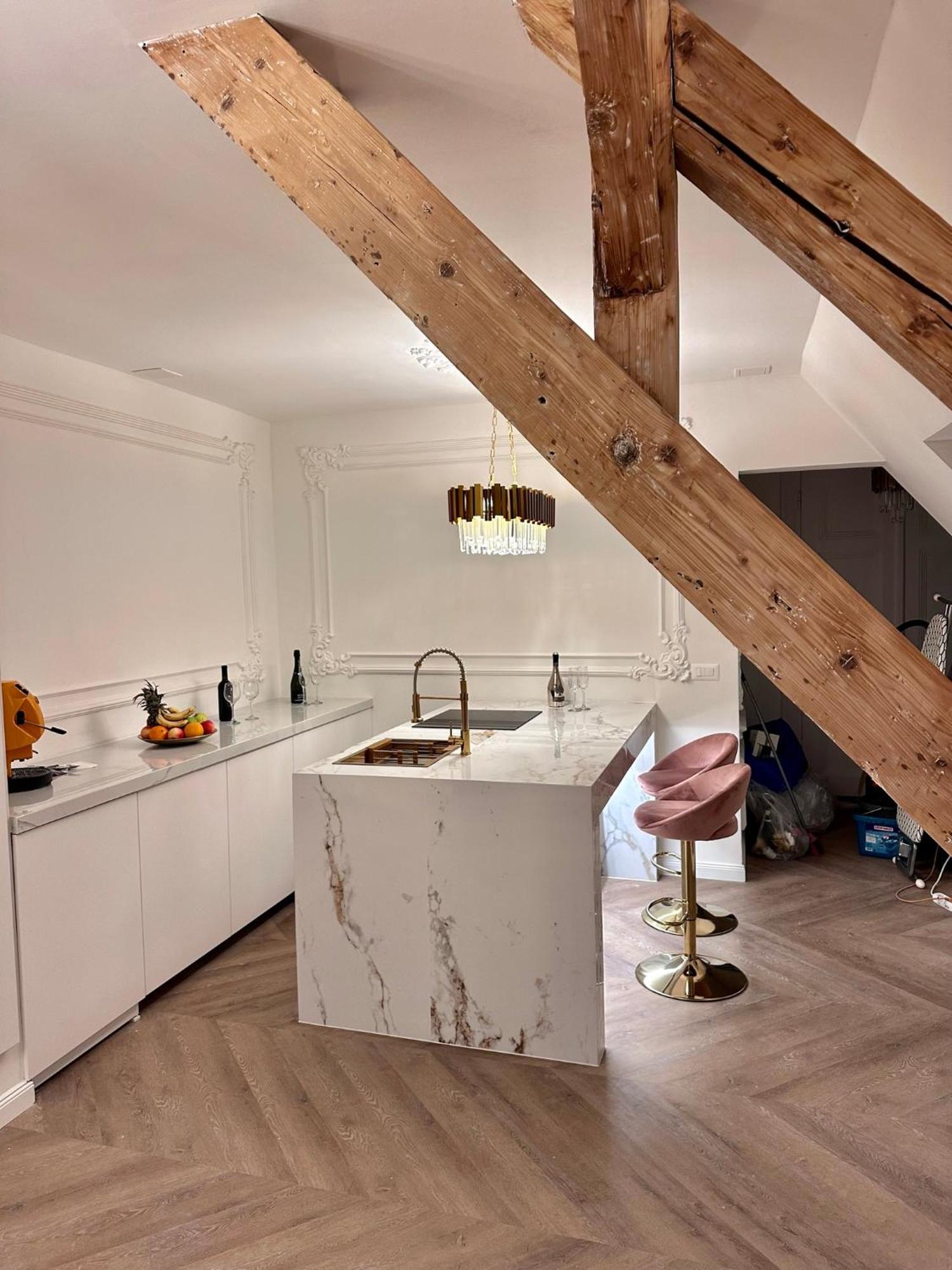 Vip Jacuzzi Luxury Lejlighed Budapest Eksteriør billede