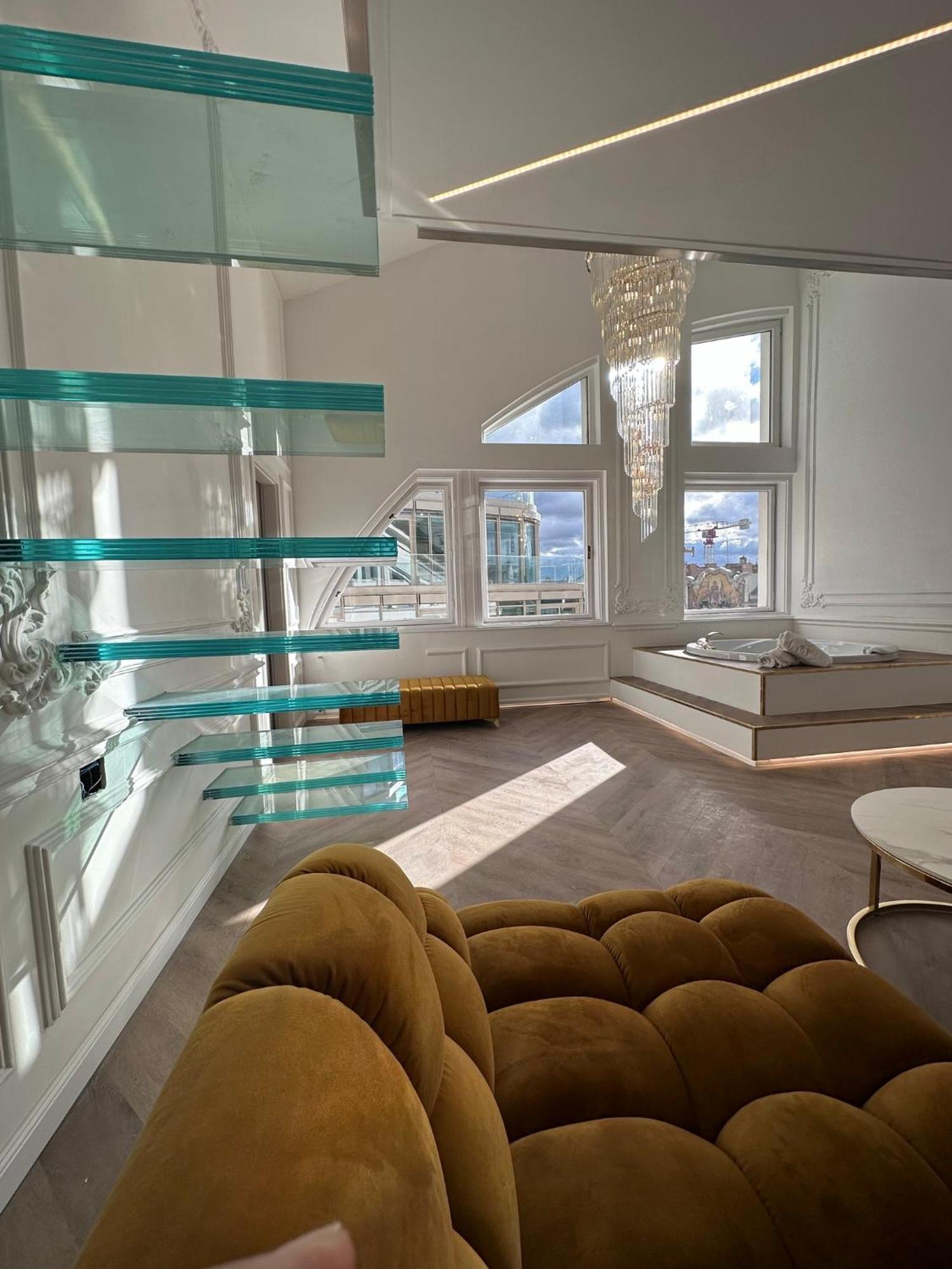 Vip Jacuzzi Luxury Lejlighed Budapest Eksteriør billede